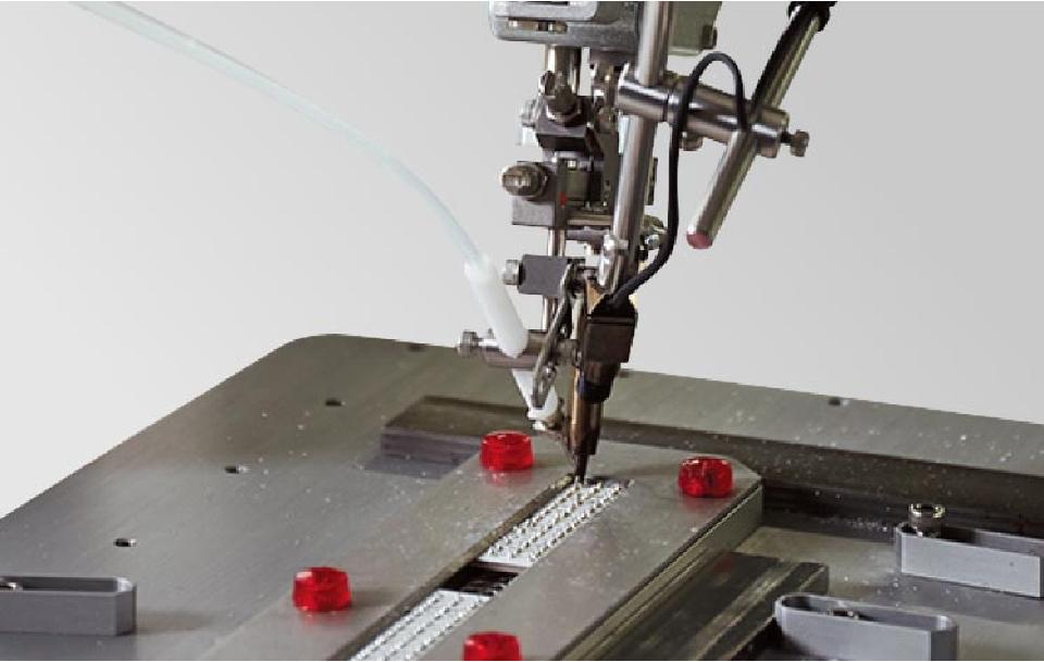 Automatic solder robot